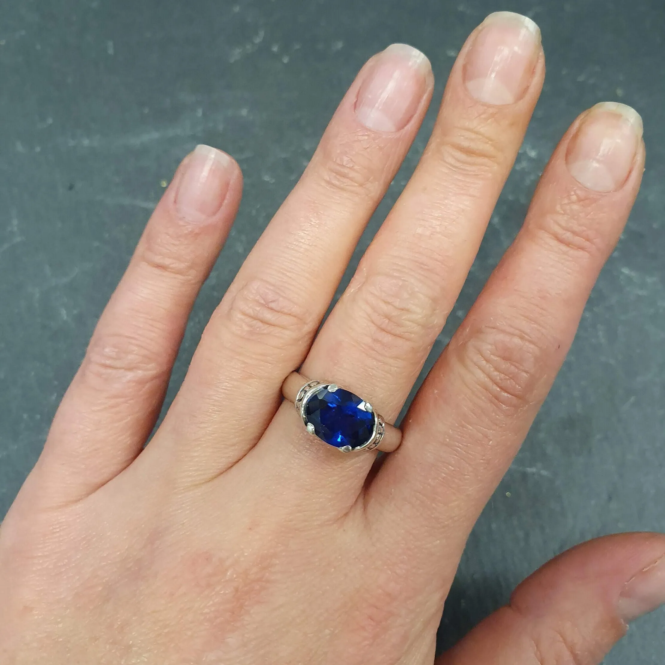 Blue Sapphire Ring - Boho Solitaire Ring - Blue Vintage Ring