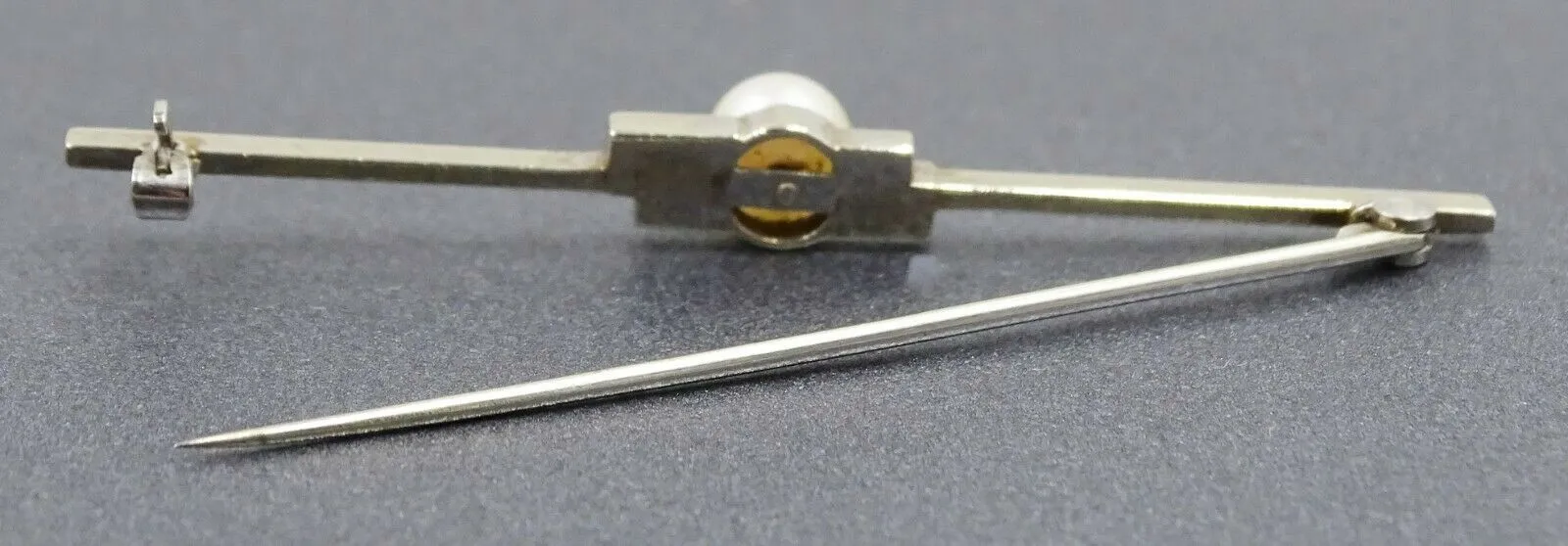 Pearl 9ct White Gold Bar Brooch