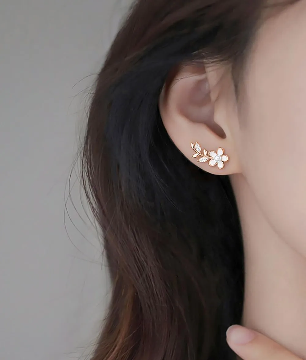 Reffeer Solid 925 Sterling Silver Flower Stud Earrings for Women Teens CZ Leaf Post Stud Earrings Pearl Flower Studs