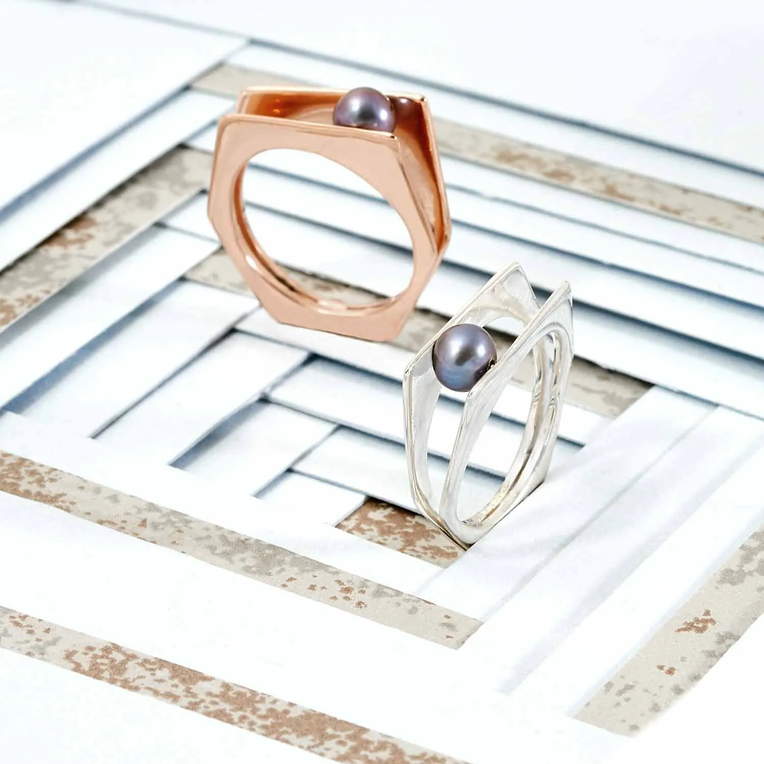 Rose Gold Grey Pearl Ring Alvaro