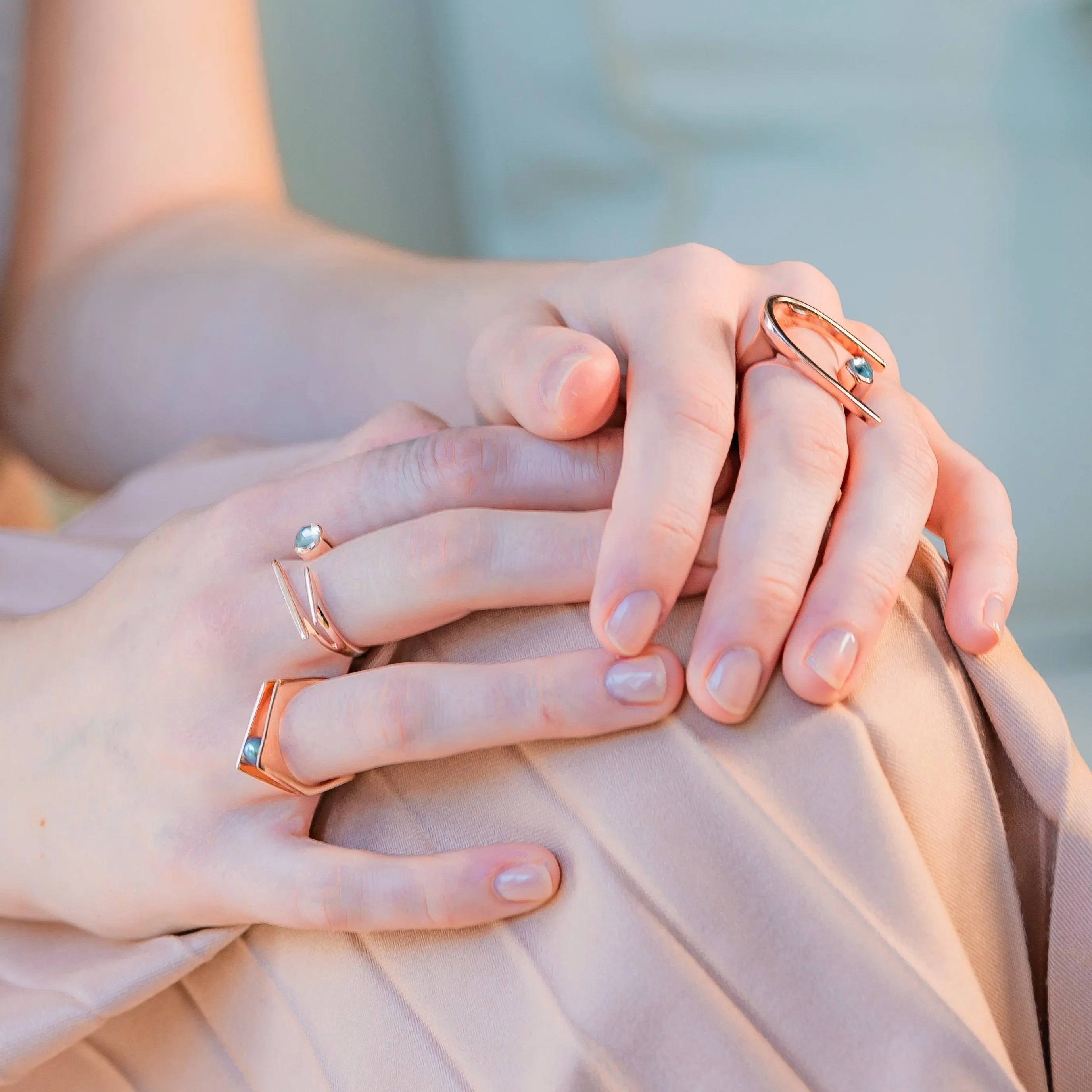 Rose Gold Grey Pearl Ring Alvaro