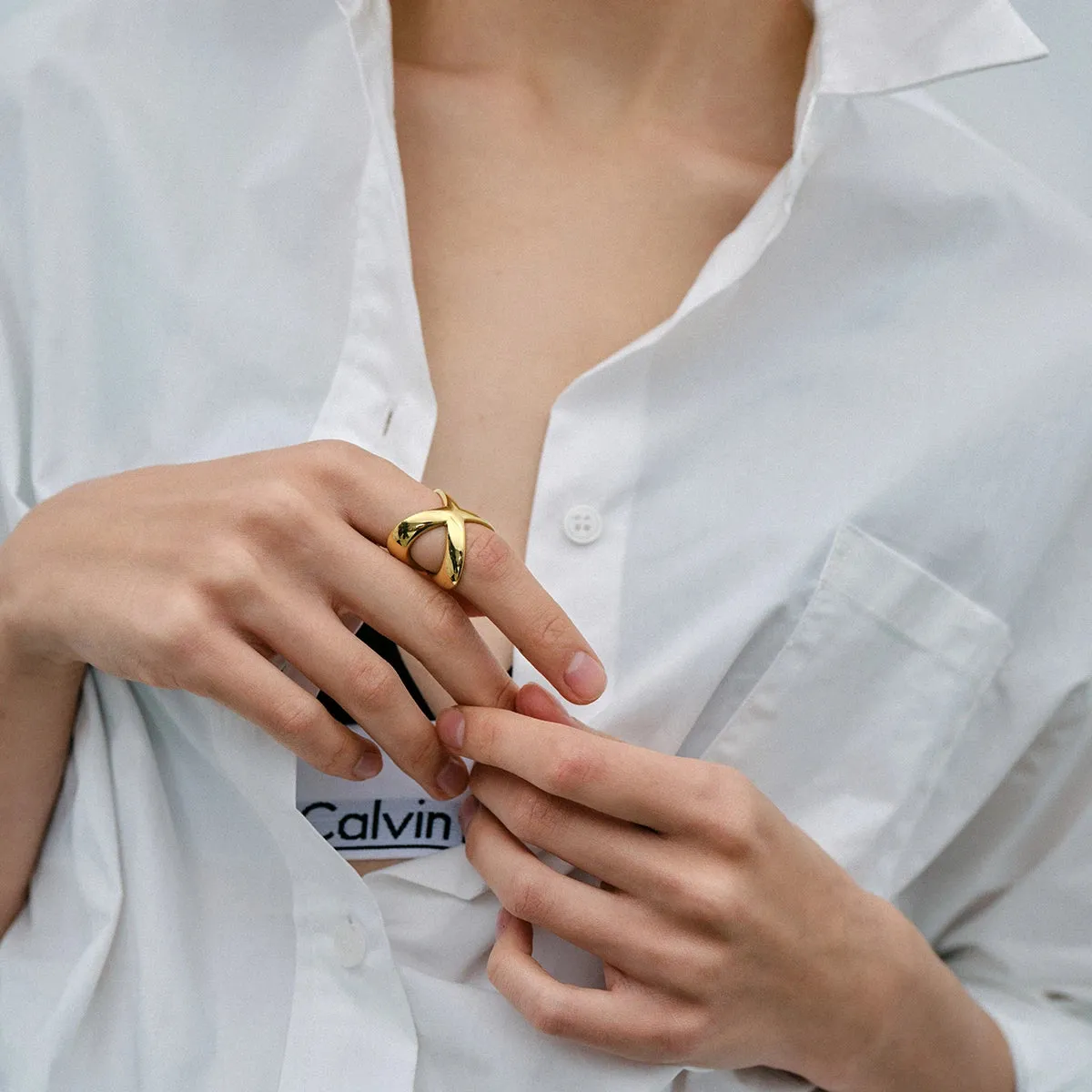 VAIGE 18K Gold Cross Minimalist Waterproof Opening Ring - Personalized Stainless Steel Charm Jewelry Gift