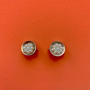 Vintage Pearl Cluster Gold-Toned Flower Collar Pins Set